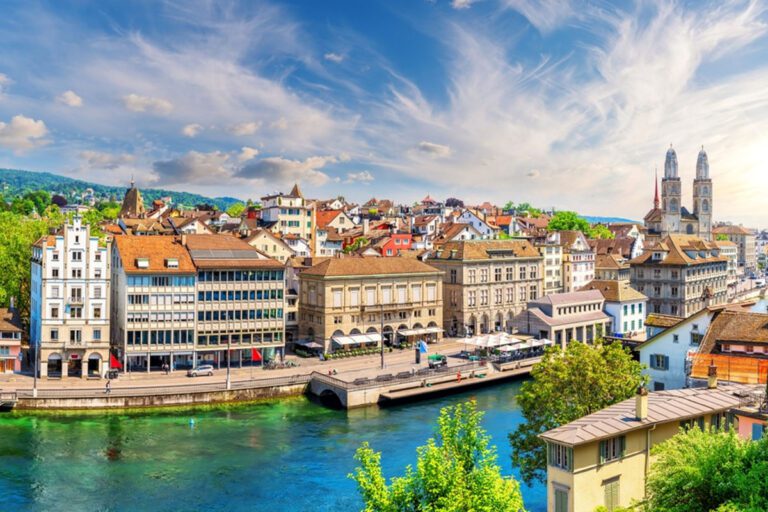 Read more about the article EXPLORING ZURICH