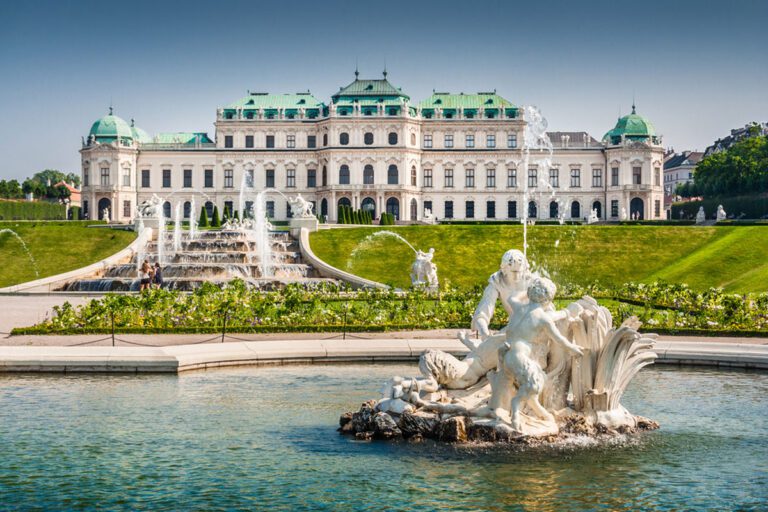 Read more about the article EXPLORING VIENNA