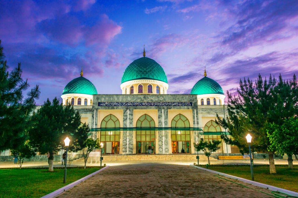 Khoja Ahror Valiy mosque known as the Jama or Dzhuma Mosque