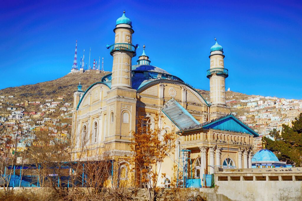 Shah Do Shamshira Mosque